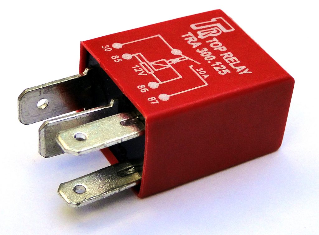 R40 - MICRO RELAY UNIVERSAL 12V 30A - 4T